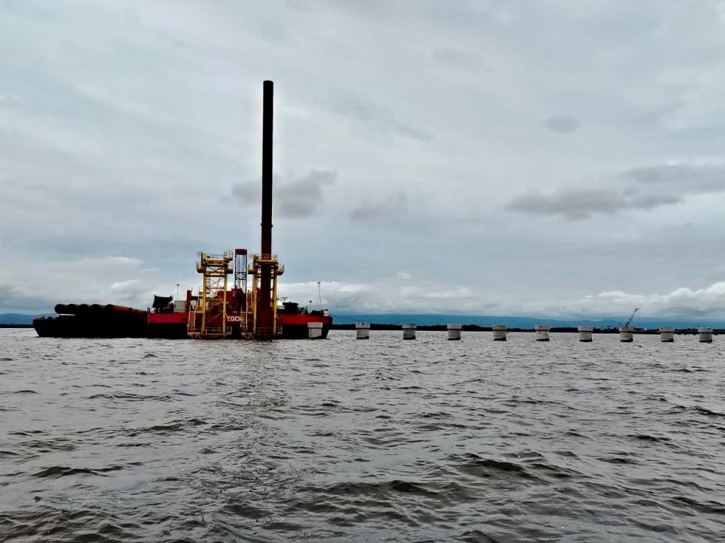 Puerto Antioquia Sea ​​pilings